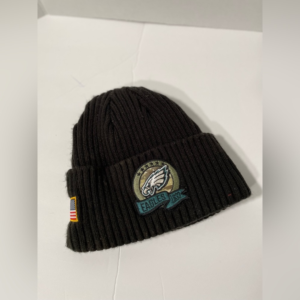 New Era men's one size fits all Eagles beanie